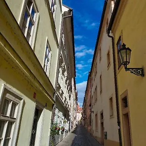 Lovely And Free Parking Praha